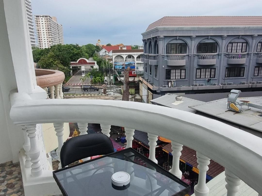 Dorothys Hotell Pattaya Rom bilde