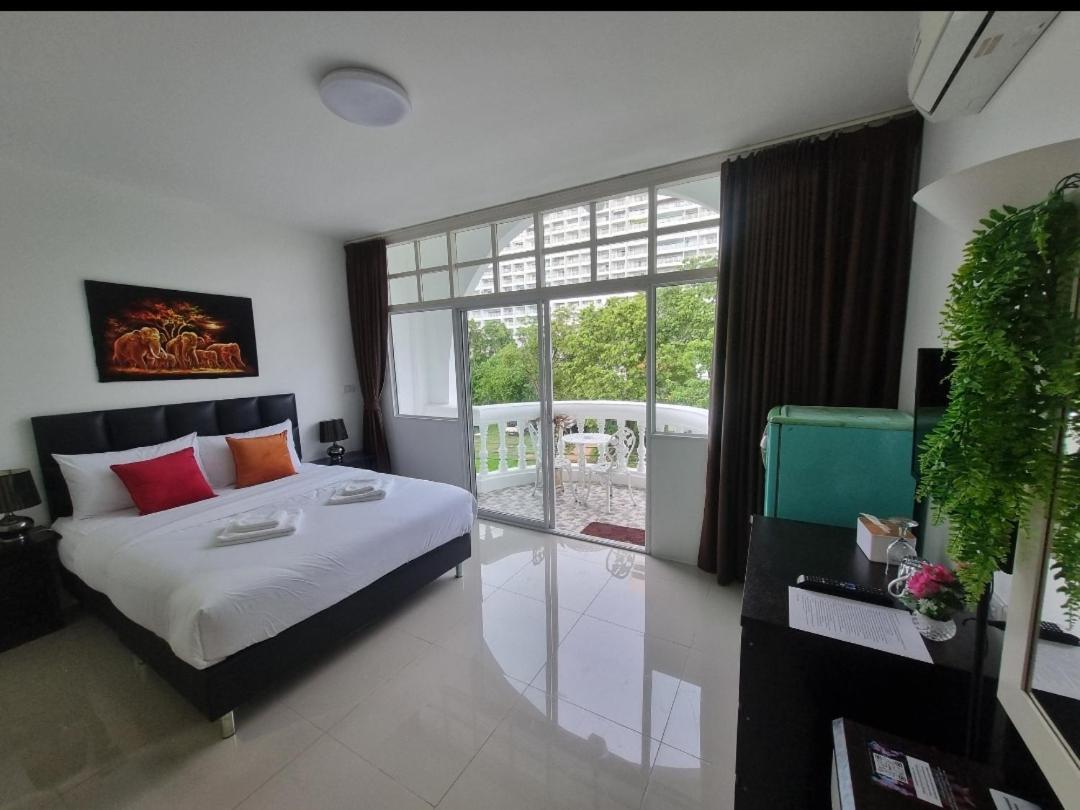 Dorothys Hotell Pattaya Eksteriør bilde