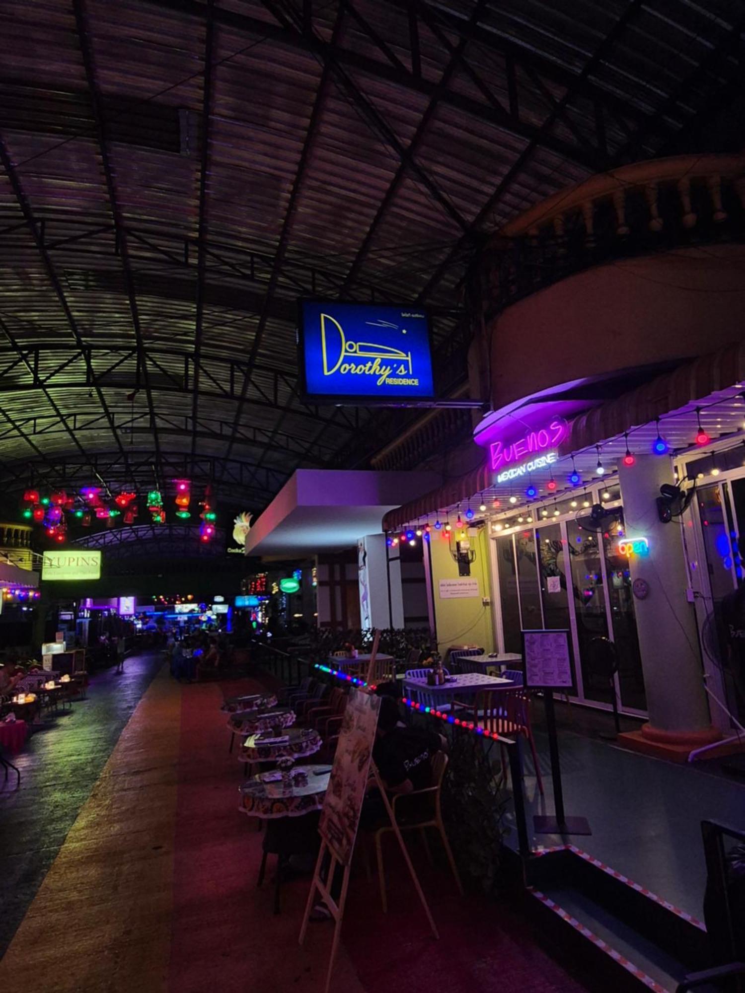 Dorothys Hotell Pattaya Eksteriør bilde